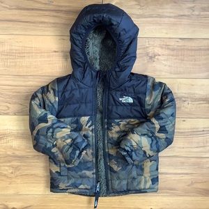 The North Face 3T Toddler Boy Camo and Black Jacket